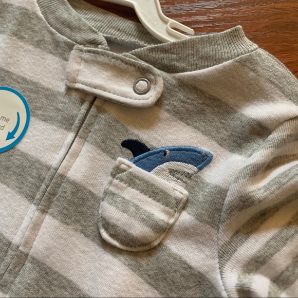 Carter’s Striped Long Sleeve Shark Pajamas - Picture 4 of 4